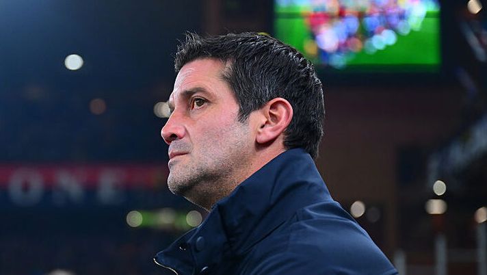 GENOA, ITALY - DECEMBER 14: Head coach of FC Internazionale Cristian Chivu looks on during the Serie A match between Genoa CFC and FC Internazionale at Luigi Ferraris Stadium on December 14, 2025 in Genoa, Italy. (Photo by Mattia Pistoia - Inter/Inter via Getty Images) Chivu: “Come stanno Darmian e Calha! Lautaro, Zielinski, Bisseck e perché non ho messo Bonny” - immagine 1