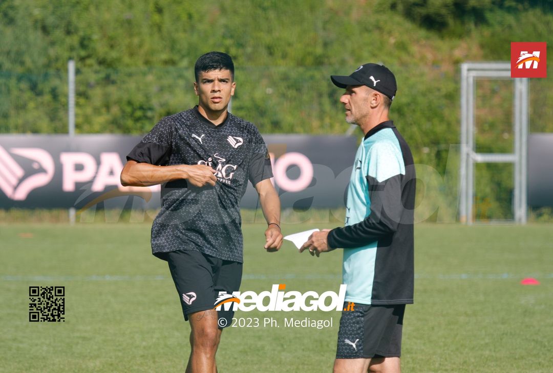 FOTO Ritiro Palermo, day 5 a Ronzone: sorrisi e tattica, presente Bigon (Gallery) - immagine 46