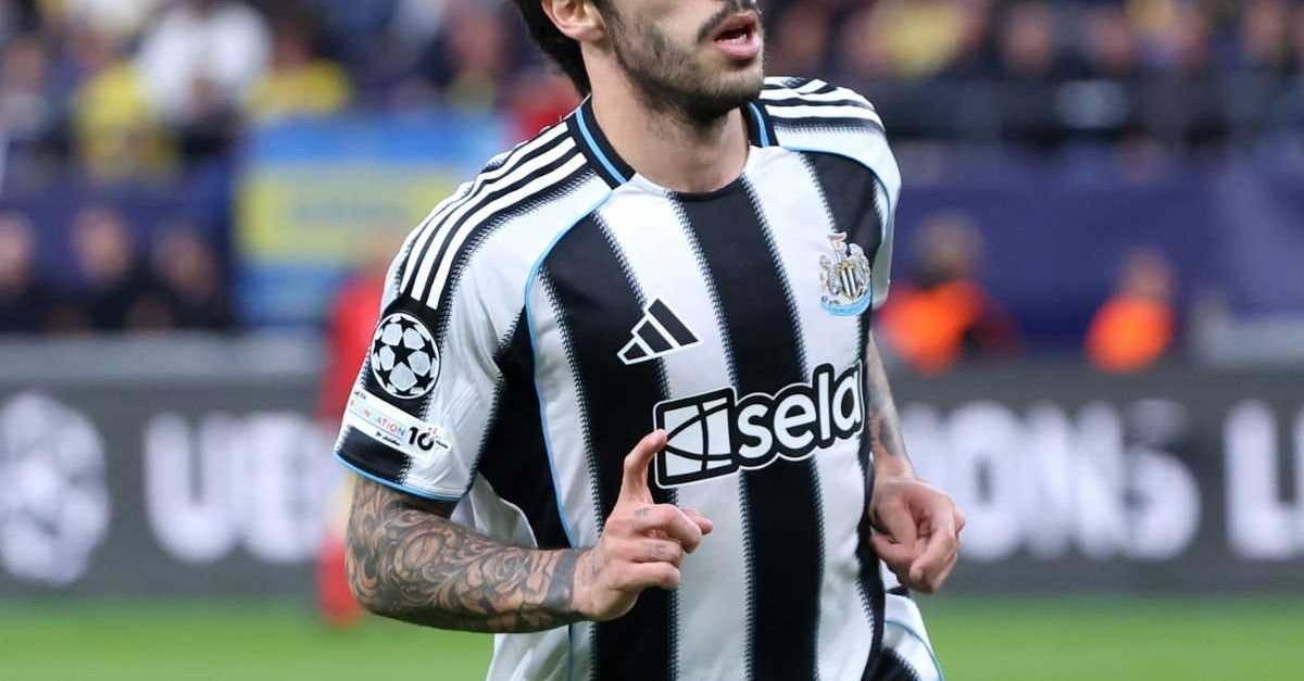 newcastle tonali calcia al volo segna esulta 8230 ma il gol non 232 suo ecco perch233