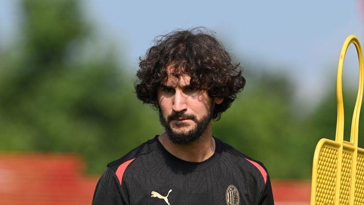 Yacine Adli AC Milan allenamento Milanello