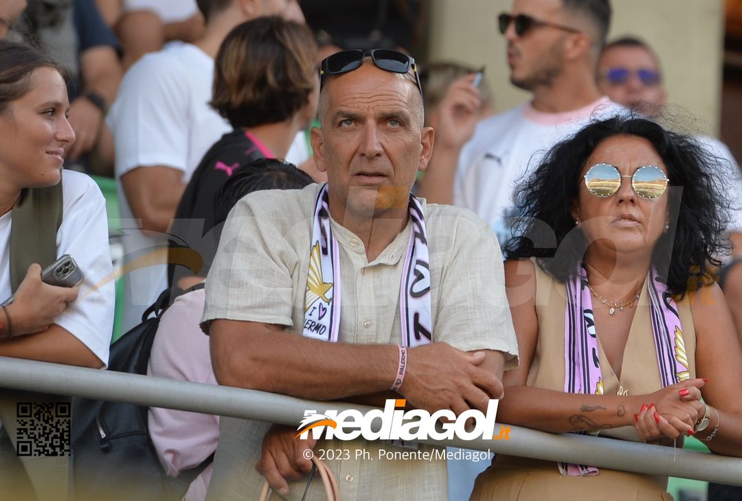 FOTOTIFO Palermo-Feralpisalò 3-0, gli scatti ai tifosi al “Renzo Barbera” (GALLERY) - immagine 20