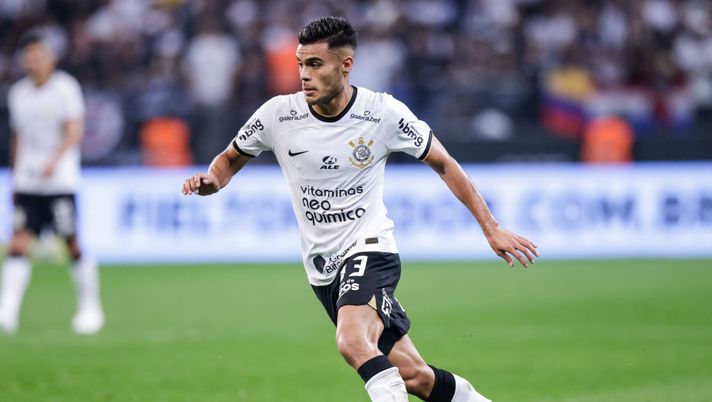 Amrabat in partenza? Burdisso ha il sostituto, ma c’è concorrenza - immagine 1