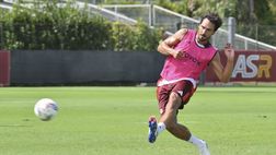 Roma, Hummels-show in allenamento: sombrero ad Almaviva e gran gol – VIDEO