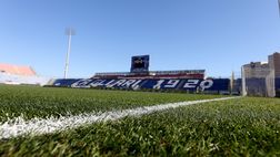 Allo stadio per Cagliari-Monza nel giorno del matrimonio e arriva il regalo del club
