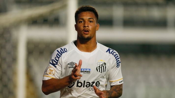 Roma, Marcos Leonardo in pressing sul Santos. Ipotesi Zapata. Dubbio Matic - immagine 1