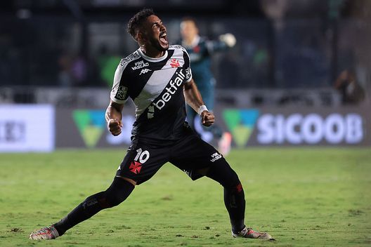 Payet shock, una donna lo denuncia per violenze: la ricostruzione- immagine 3