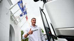 Milan-Vlahovic, flirt social continuo: il serbo strizza l’occhio ai rossoneri