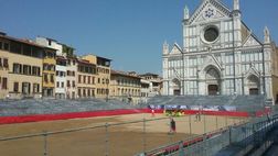 Calcio storico, finale al cardiopalma: i Rossi vincono con una super rimonta