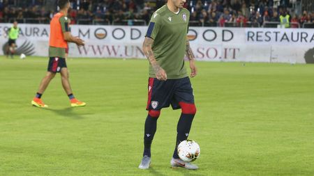 CAGLIARI, ITALY - OCTOBER 30: Alessandro Deiola of Cagliari in action during the Serie A match between Cagliari Calcio and Bologna FC at Sardegna Arena on October 30, 2019 in Cagliari, Italy. (Photo by Enrico Locci/Getty Images)