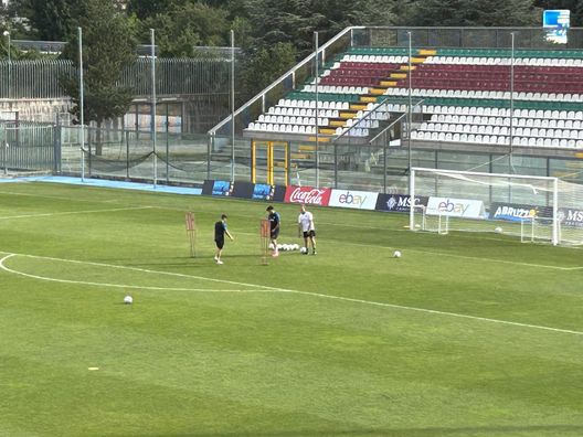 RILEGGI LIVE Castel di Sangro Day 5, partitelle a tema ed esercizi col pallone- immagine 2