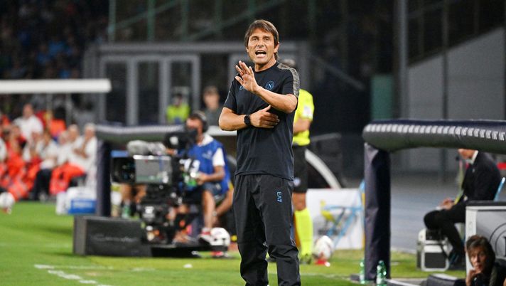 NAPLES, ITALY - AUGUST 10: Antonio Conte SSC Napoli coach during the Coppa Italia match between SSC Napoli and Modena FC at Stadio Diego Armando Maradona on August 10, 2024 in Naples, Italy. (Photo by Francesco Pecoraro/Getty Images) griglia campionato napoli