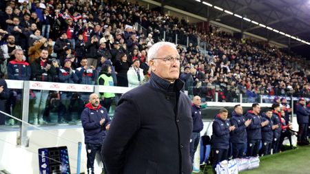 CAGLIARI, ITALY - JANUARY 26: Cagliari coach Claudio Ranieri moved by the memory of Ggi Riva during the minute of silence in his memory during the Serie A TIM match between Cagliari and Torino FC - Serie A TIM at Sardegna Arena on January 26, 2024 in Cagliari, Italy. (Photo by Enrico Locci/Getty Images)