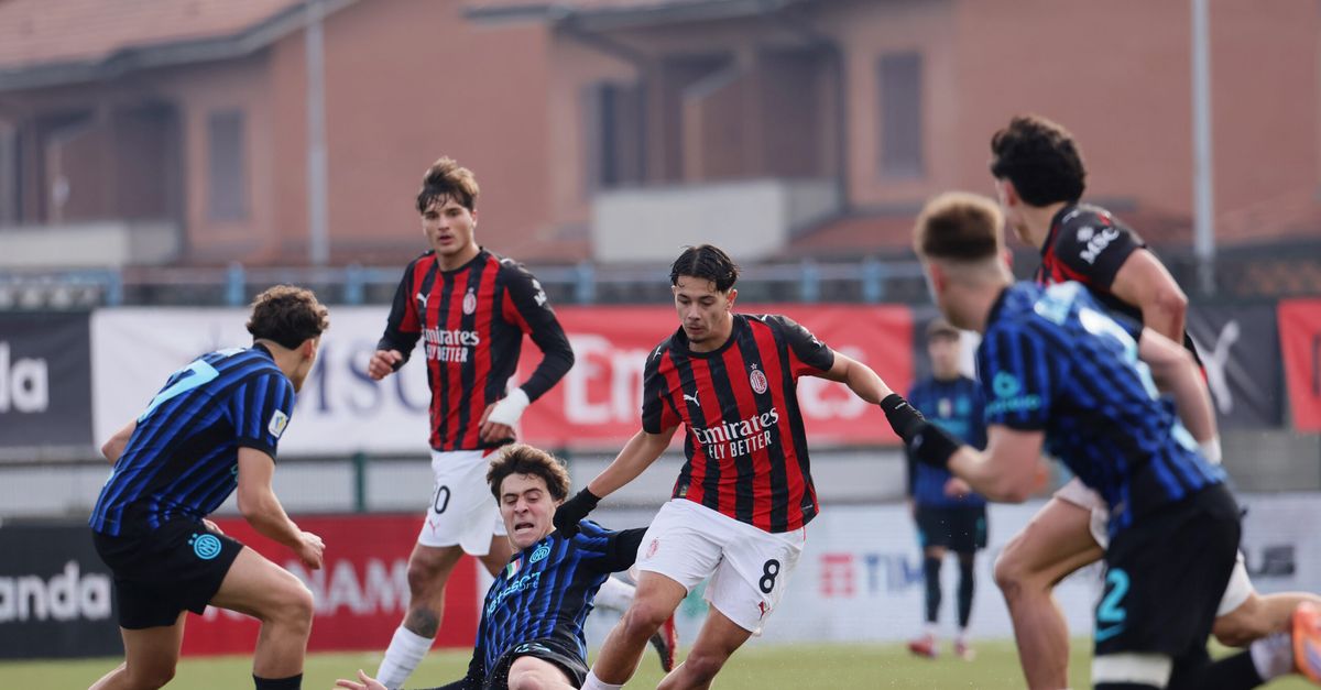 derby amaro per il milan primavera i rossoneri non vanno oltre il pareggio da Pianetamilan.it derby amaro per il milan primavera i rossoneri non vanno oltre il pareggio