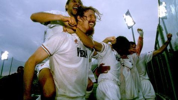 L’incredibile epilogo della stagione 1994-1995: storia di una salvezza di rigore sotto la pioggia di Firenze - immagine 1