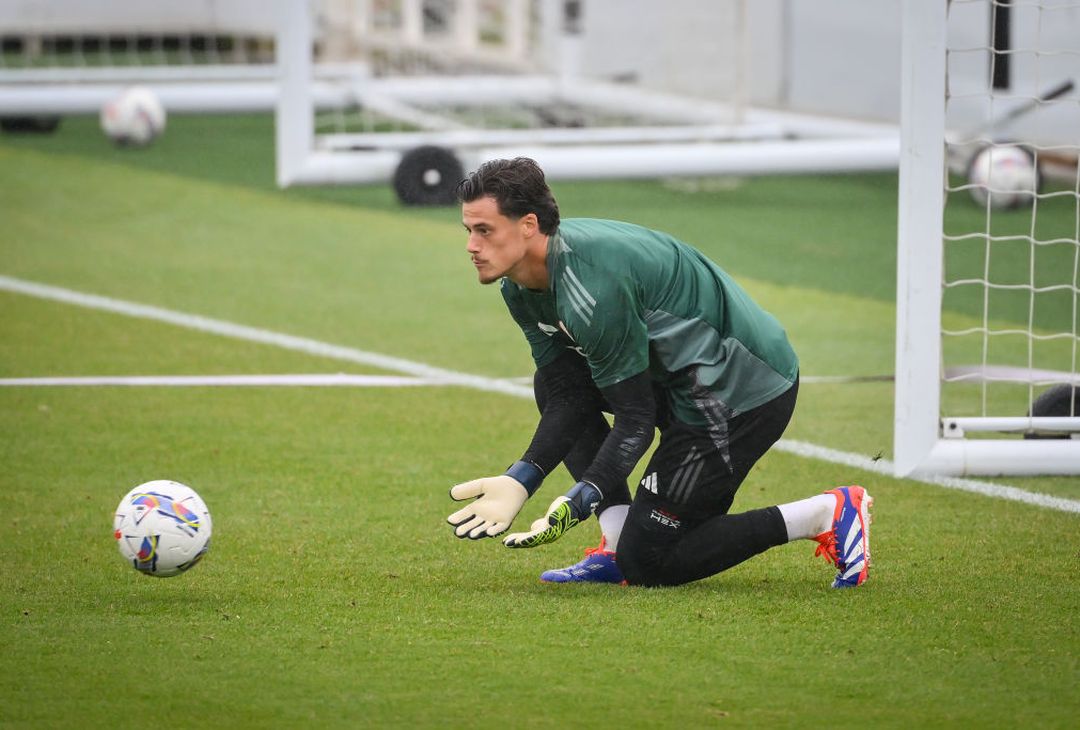 Ritiro Roma, Dovbyk scalda i motori: le indicazioni di De Rossi – FOTO GALLERY - immagine 29