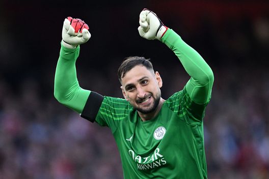 Gianluigi Donnarumma, vincitore del premio Yashin (Photo by Justin Setterfield/Getty Images) Ousmane Dembélé vince il Pallone d’Oro 2025! A Donnarumma il premio Yashin, McTominay primo “italiano”- immagine 3