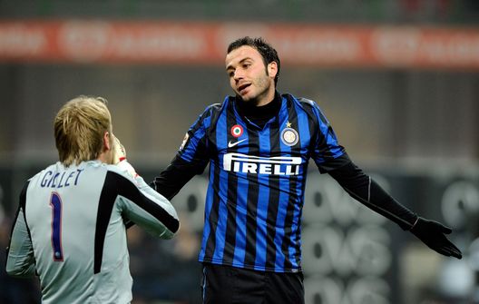 Milan-Inter: da Pirlo a Seedorf, passando per Çalhanoglu. Un derby di continui scambi- immagine 9