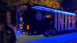 VIDEO FCIN1908 / Inter, il pullman della squadra lascia il Montjuic