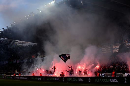 Brugse stadsderby, i doppi ex di Club e Cercle Bruges. Da Lorenzo Staelens a due difensori del 2002- immagine 4