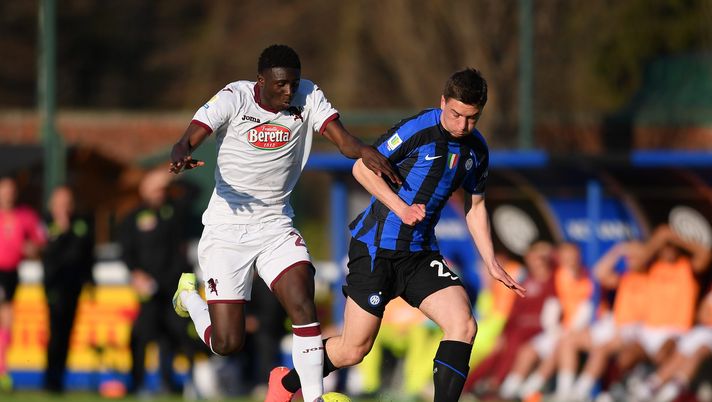 MILAN, ITALY - FEBRUARY 19: Alem Nezirevic of FC Internazionale in action during the Primavera 1 match between FC Internazionale U19 and Torino U19 at Konami Youth Development Center on February 19, 2023 in Milan, Italy. (Photo by Mattia Pistoia - Inter/Inter via Getty Images) Primavera, le pagelle di Inter-Torino 2-0: i granata pagano le disattenzioni - immagine 1