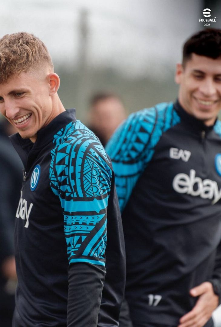 Il Napoli si prepara alla sfida contro il Milan: gli scatti