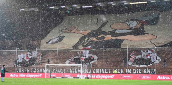 Al derby in casa del St.Pauli: la curva HSV “L’orgoglio di Amburgo siamo noi”…- immagine 2
