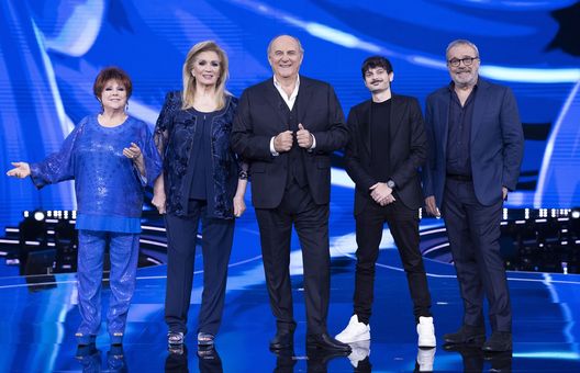 Da venerdì 10 gennaio Gerry Scotti condurrà Io Canto Senior- immagine 2