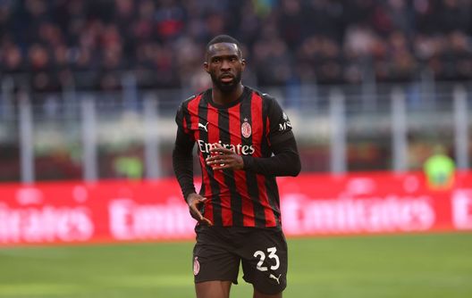 Tomori: “Milan viene da momento difficile. Allegri dice di rimanere ordinati e non pensare al fuori”- immagine 2