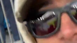 Lascia lo stadio e Rrahmani segna, esultanza sfrenata degli amici: il comico episodio