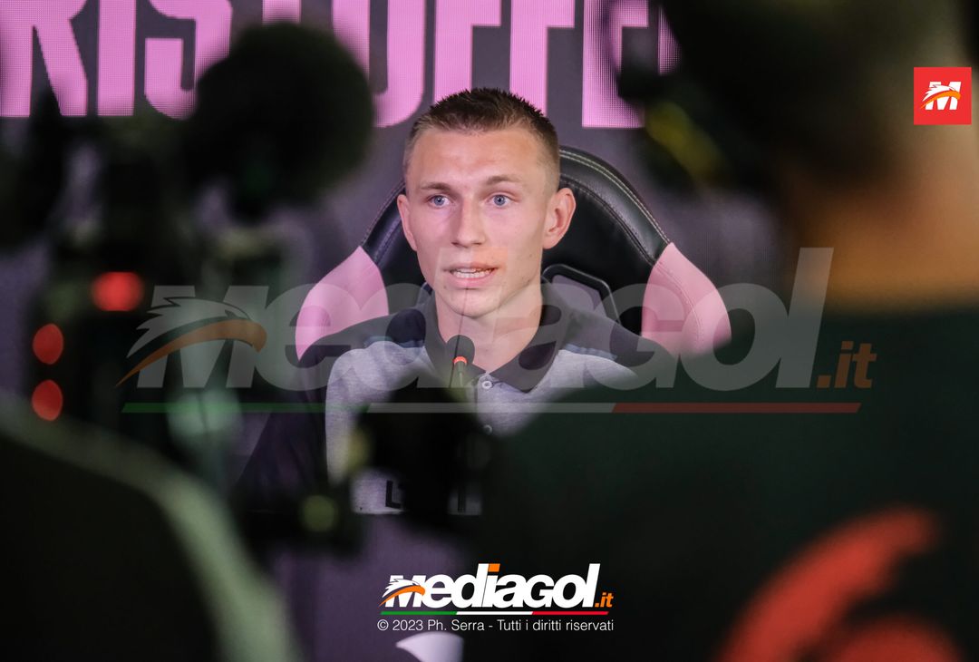 FOTO PALERMO, presentato di Kristoffer Lund Hansen in conferenza stampa (GALLERY) - immagine 15