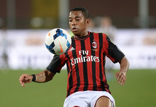 UDINE, ITALY - MARCH 08 (Photo by Dino Panato/Getty Images) Wagner Ribeiro su Kaká e Robinho