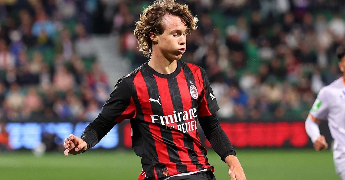 comotto futuro al milan o altrove un club italiano insiste per averlo le ultime pm news da Pianetamilan.it comotto futuro al milan o altrove un club italiano insiste per averlo le ultime pm news