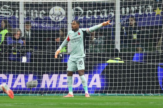 Getty Images S. Rossi: “Maignan strepitoso contro l’Inter. Il rigore? Bravo a indirizzare Calhanoglu…”- immagine 2