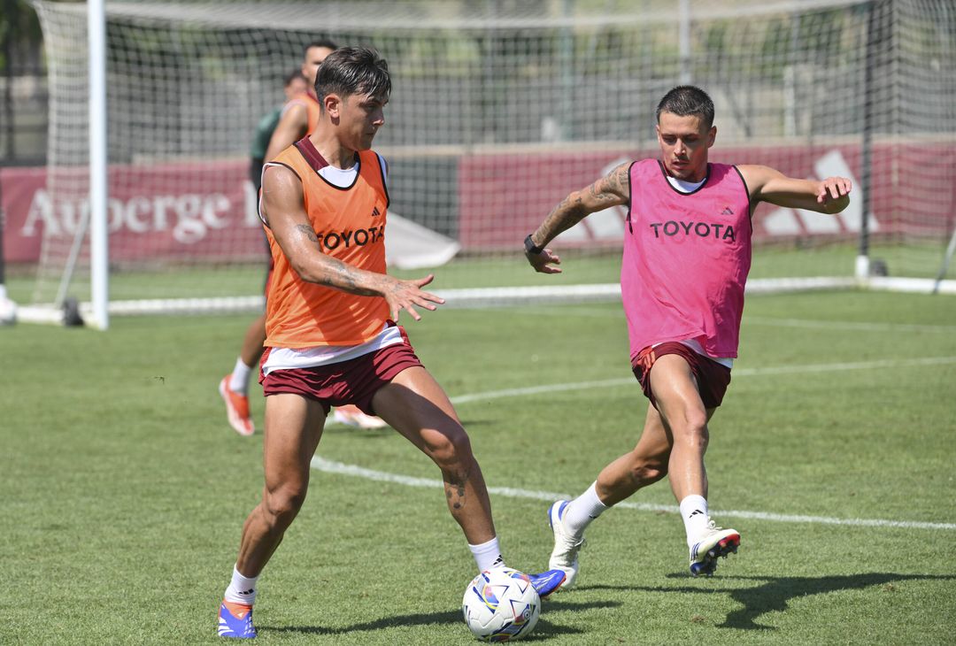 Roma, seduta di allenamento a Trigoria: il “benvenuto” a Soulé e Dahl – FOTO GALLERY - immagine 8