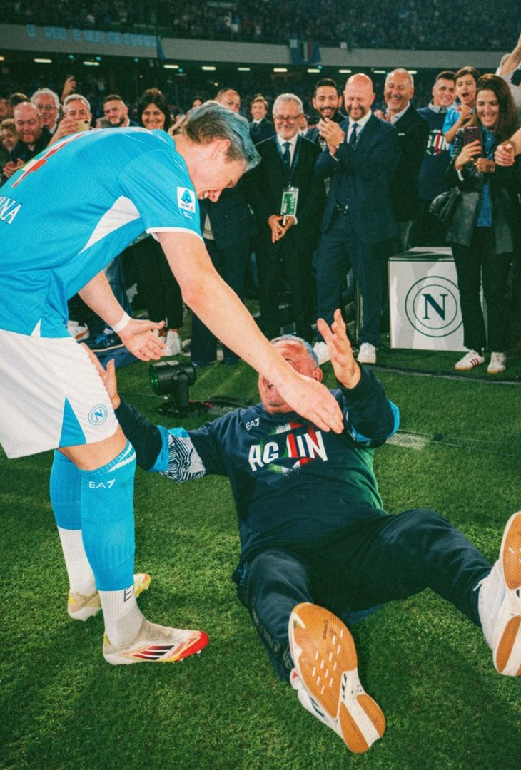 Il Napoli celebra l’impresa dei “Conte’s Boys”! Il ricordo dello Scudetto – GALLERY - immagine 4