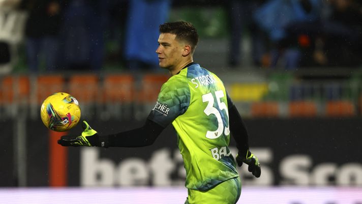 Getty Images Venezia, infortunio al ginocchio per Stankovic: è a forte rischio per la Roma - immagine 1