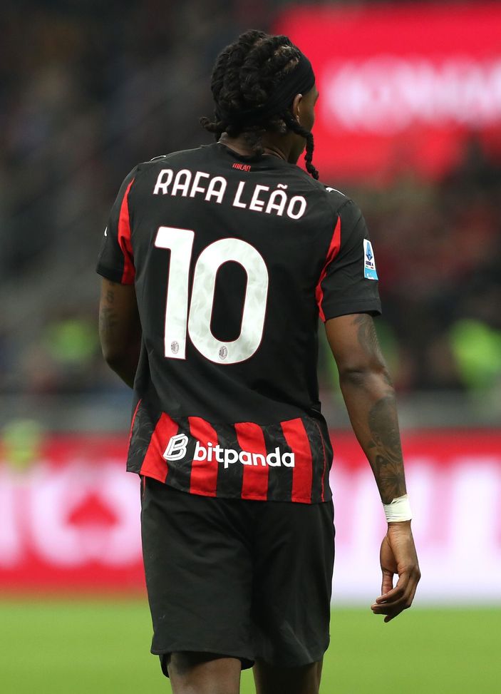 Non c’è pace per Rafael Leao: è un assedio continuo- immagine 2