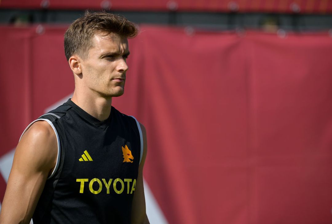 La Roma prosegue la preparazione a Trigoria: Matic e Dybala a parte – FOTO GALLERY - immagine 4