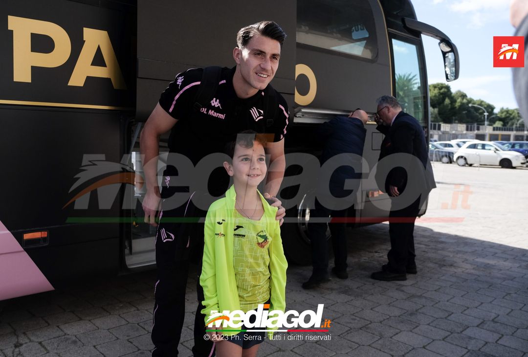 FOTO Venezia-Palermo, i Rosanero in partenza dal “Renzo Barbera” (GALLERY) - immagine 31