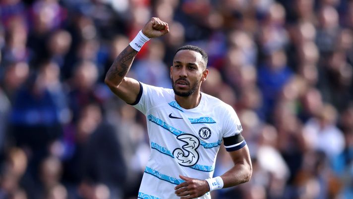 LONDON, ENGLAND - OCTOBER 01: Pierre-Emerick Aubameyang of Chelsea celebrates after scoring their team's first goal during the Premier League match between Crystal Palace and Chelsea FC at Selhurst Park on October 01, 2022 in London, England. (Photo by Paul Harding/Getty Images)  Chelsea
