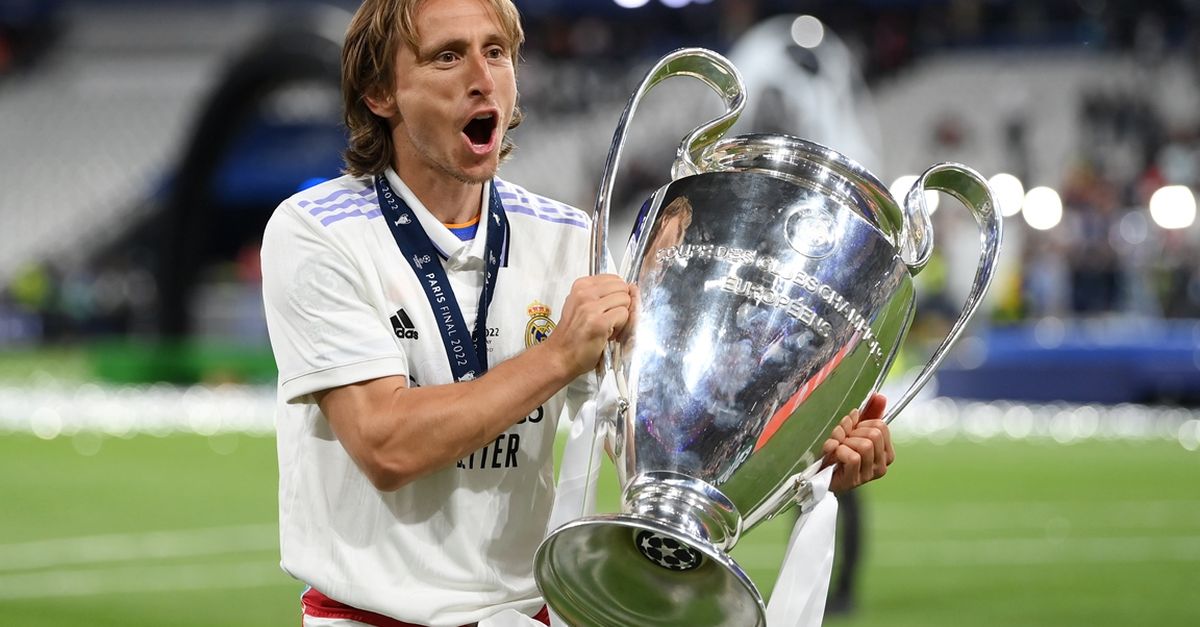 Sogno Modric per il Milan: il figlio di Luka in maglia rossonera, il dettaglio social