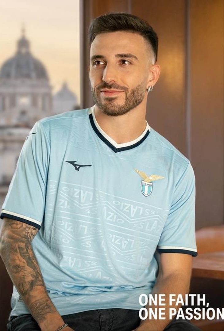 Lazio e Mizuno presentano la nuova maglia “Home” 2024/2025 – GALLERY - immagine 3