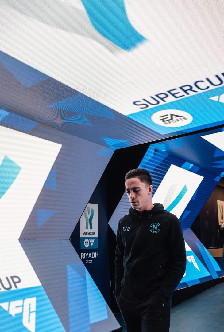 GALLERY Tutto pronto per la Supercoppa: i calciatori del Napoli sono allo stadio - immagine 3