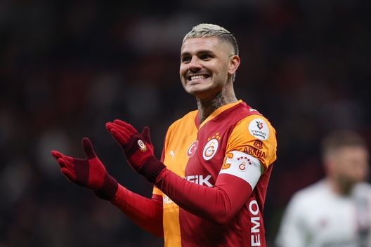 ISTANBUL, TURCHIA - 17 GENNAIO: Mauro Icardi del Galatasaray reagisce durante la partita Trendyol Süper Lig tra Galatasaray SK e Gaziantep FK al Rams Park Stadium il 17 gennaio 2026 a Istanbul, Turchia. (Foto di Ahmad Mora/Getty Images)