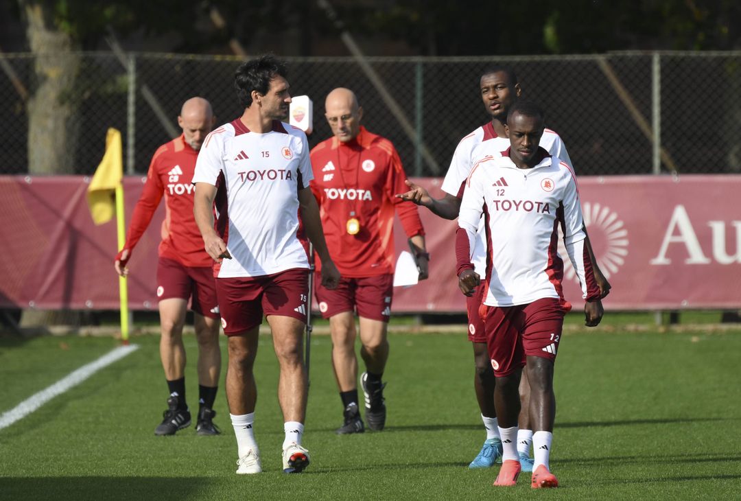 Roma, l’allenamento a due giorni dal Bologna – FOTO GALLERY - immagine 4