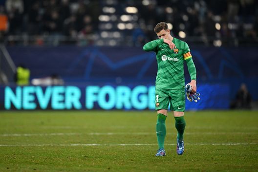 HAMBURG, GERMANY - NOVEMBER 07 (Photo by Stuart Franklin/Getty Images) Ter Stegen