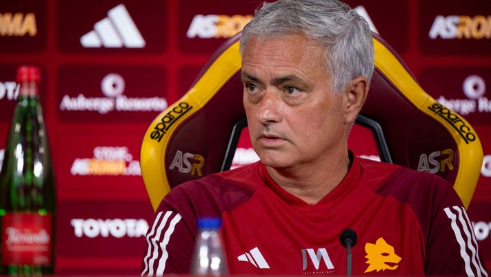 Roma, domani ore 18:45 la conferenza stampa di Mourinho e Karsdorp in Moldavia - immagine 1