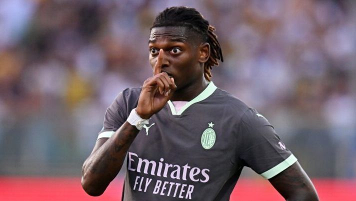 Leao: “Zittiti i tifosi? Il gesto non era per la Curva Sud ma per un fan specifico! È andata così” - immagine 1