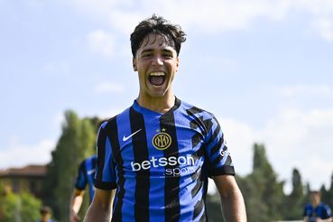MILAN, ITALY - OCTOBER 05: Giacomo De Pieri of FC Internazionale Primavera U20 during the Primavera 1 match between FC Internazionale U20 and Hellas Verona U20 at Konami Youth Development Centre - Interello - in memory of Giacinto Facchetti on October 05, 2024 in Milan, Italy. (Photo by Diego Puletto - Inter via Getty Images) Giacomo De Pieri