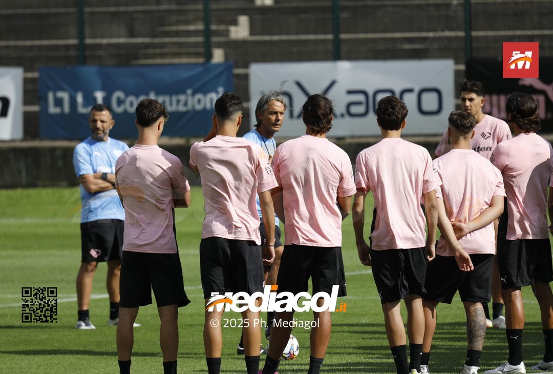 FOTO, Ritiro Palermo FC: la gallery del primo giorno di allenamenti a Chatillon - immagine 3
